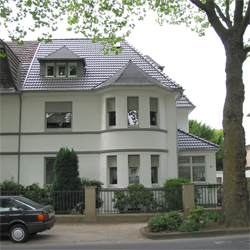 Stra&szlig;enansicht nach der Sanierung